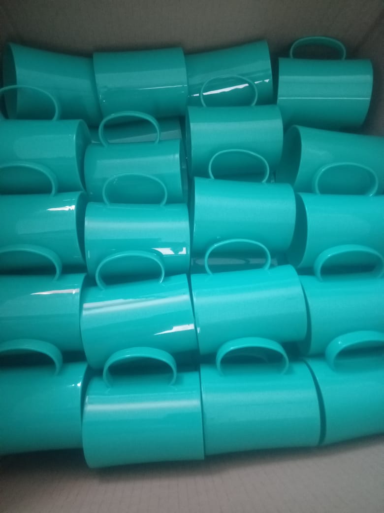 Reusable Plastic Plates & Cups - Durable & Eco-Friendly
